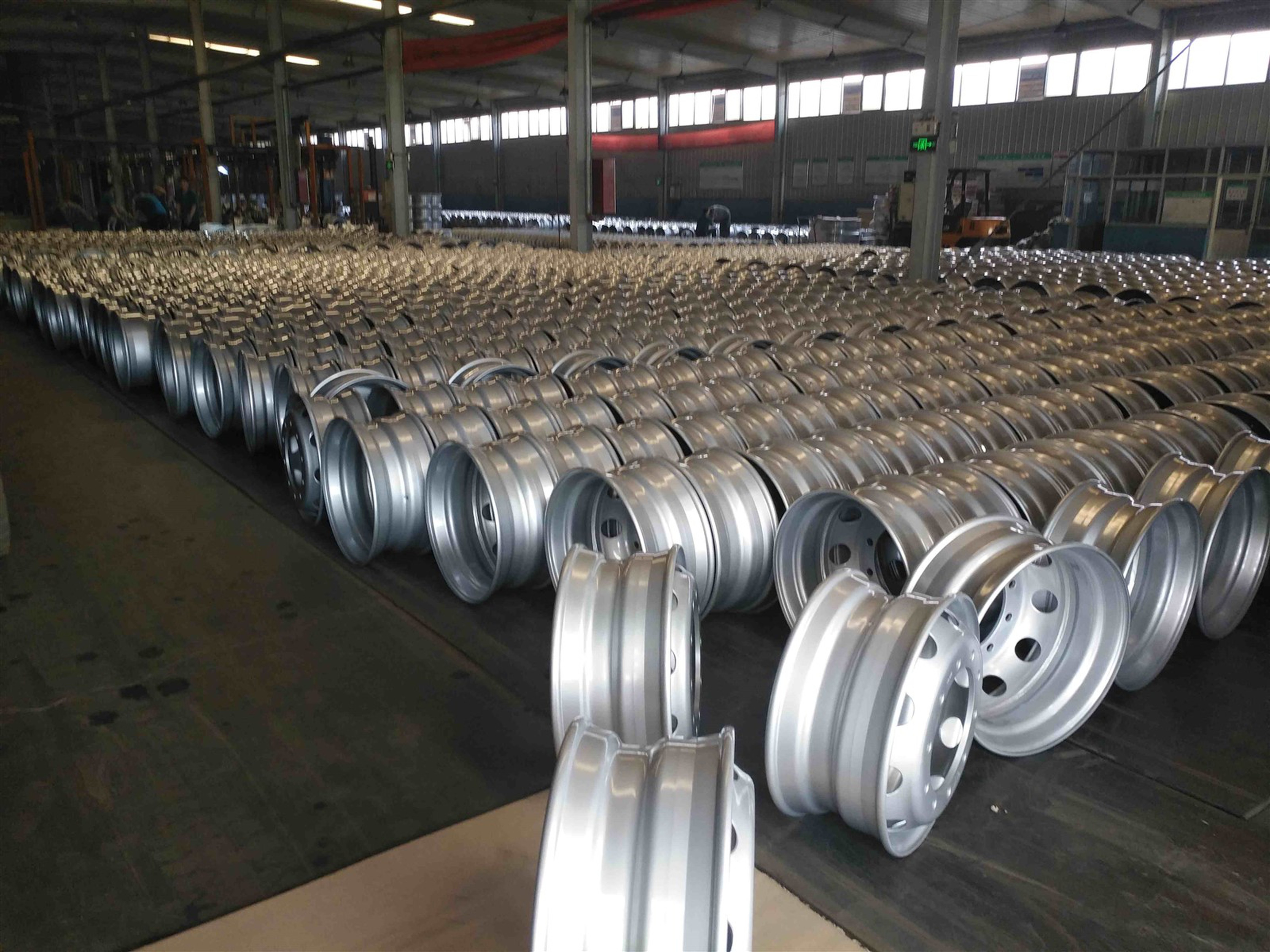 4 wheel rim storage area 4 wheel rim storage area